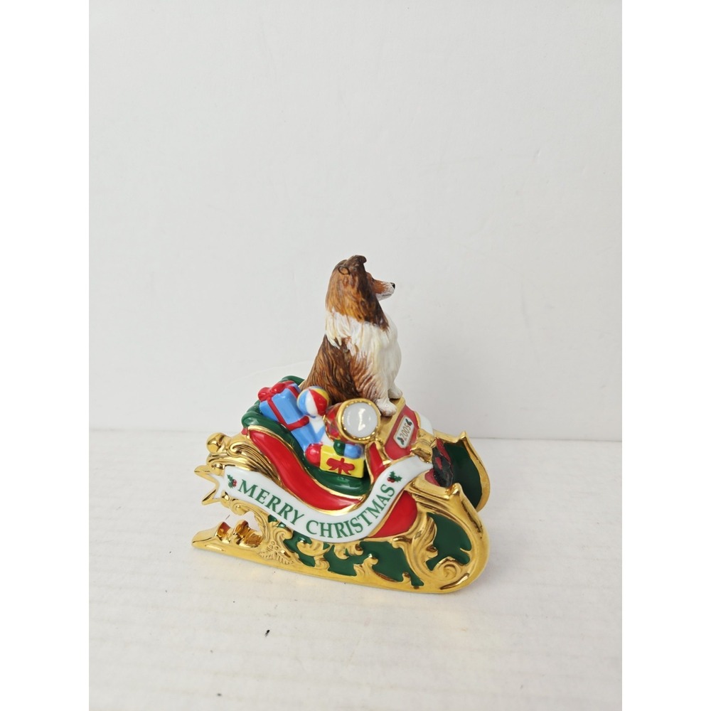 Danbury Mint Christmas ornament Sheltie Shetland Sheepdog dog in sleigh 2005 - Picture 2 of 3